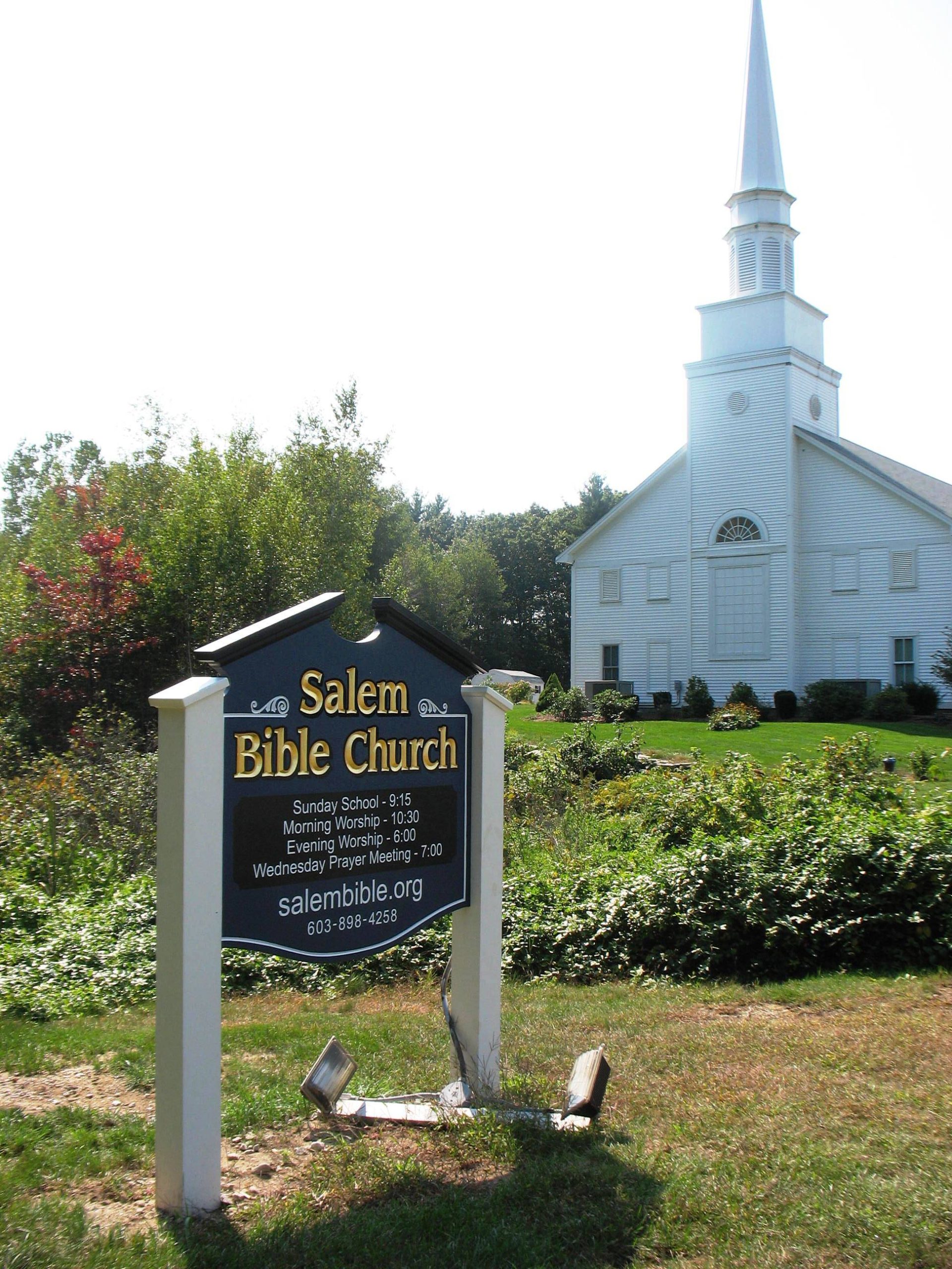 Salem Bible